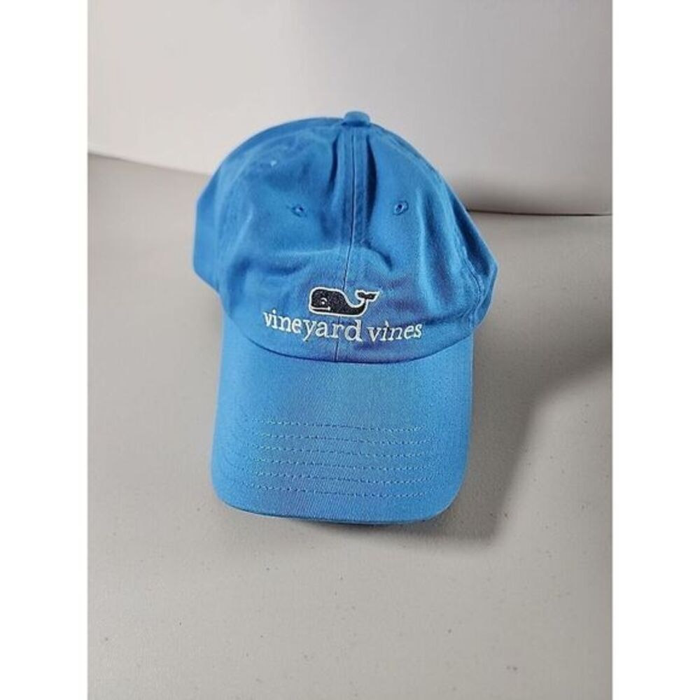 Vineyard Vines Bright‎ Blue w Whale Logo on front in Light Blue w White Adj